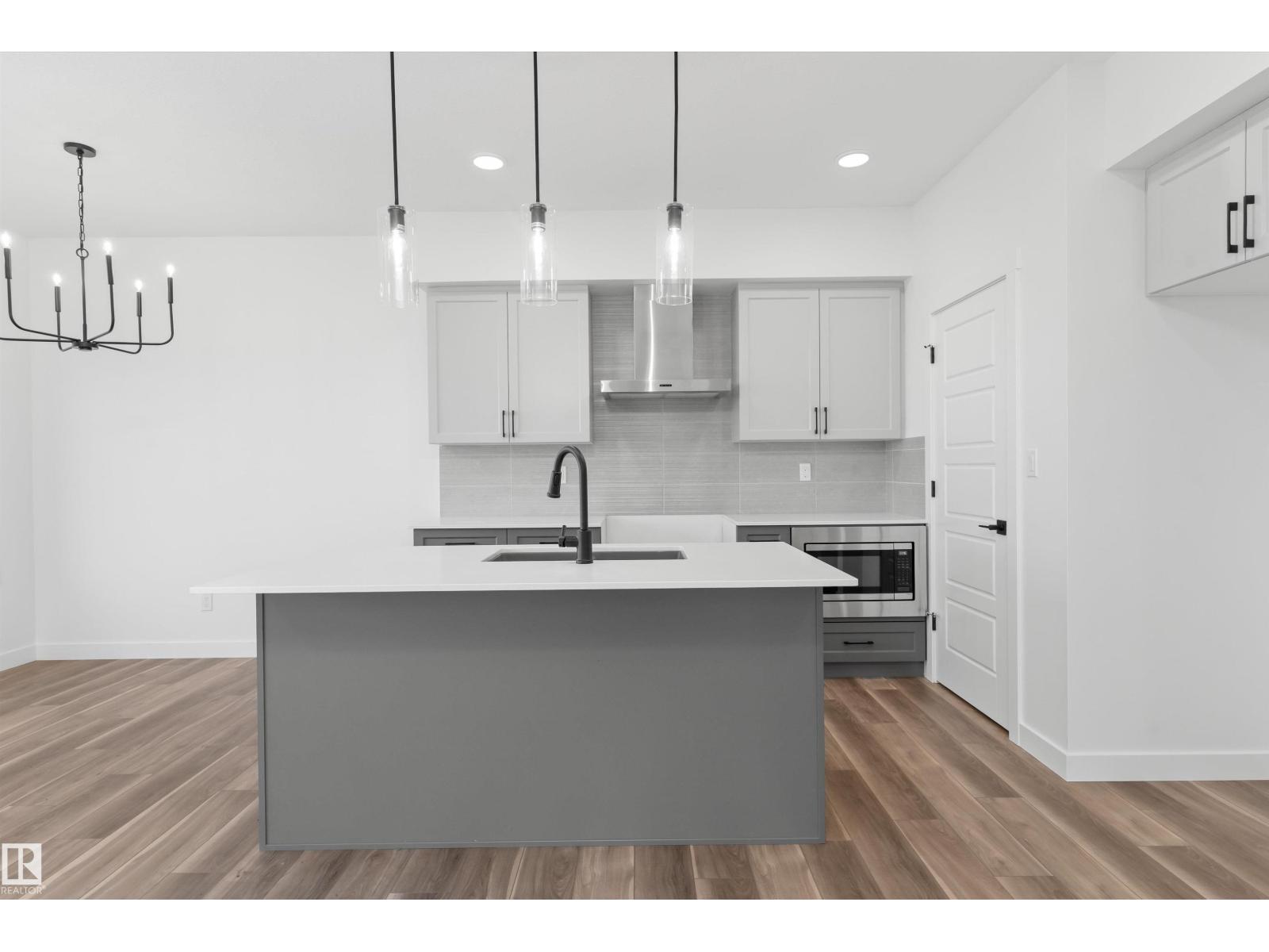 19131 20 AV NW - 6