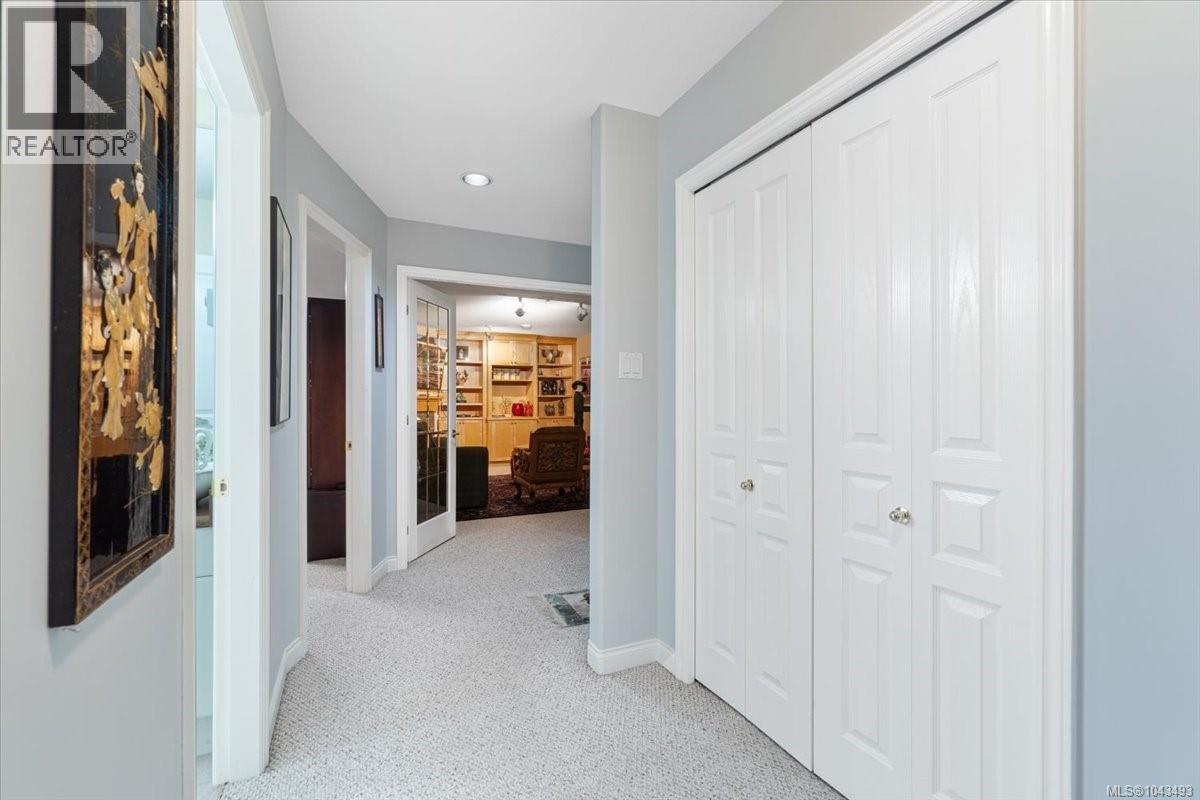 1266 Saturna Dr - 25