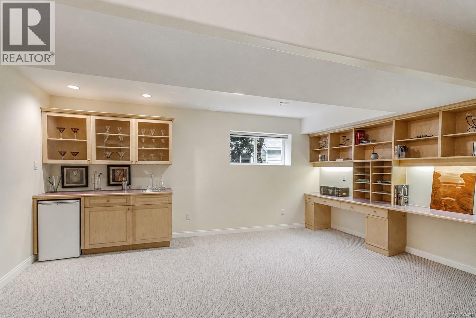 1266 Saturna Dr - 32