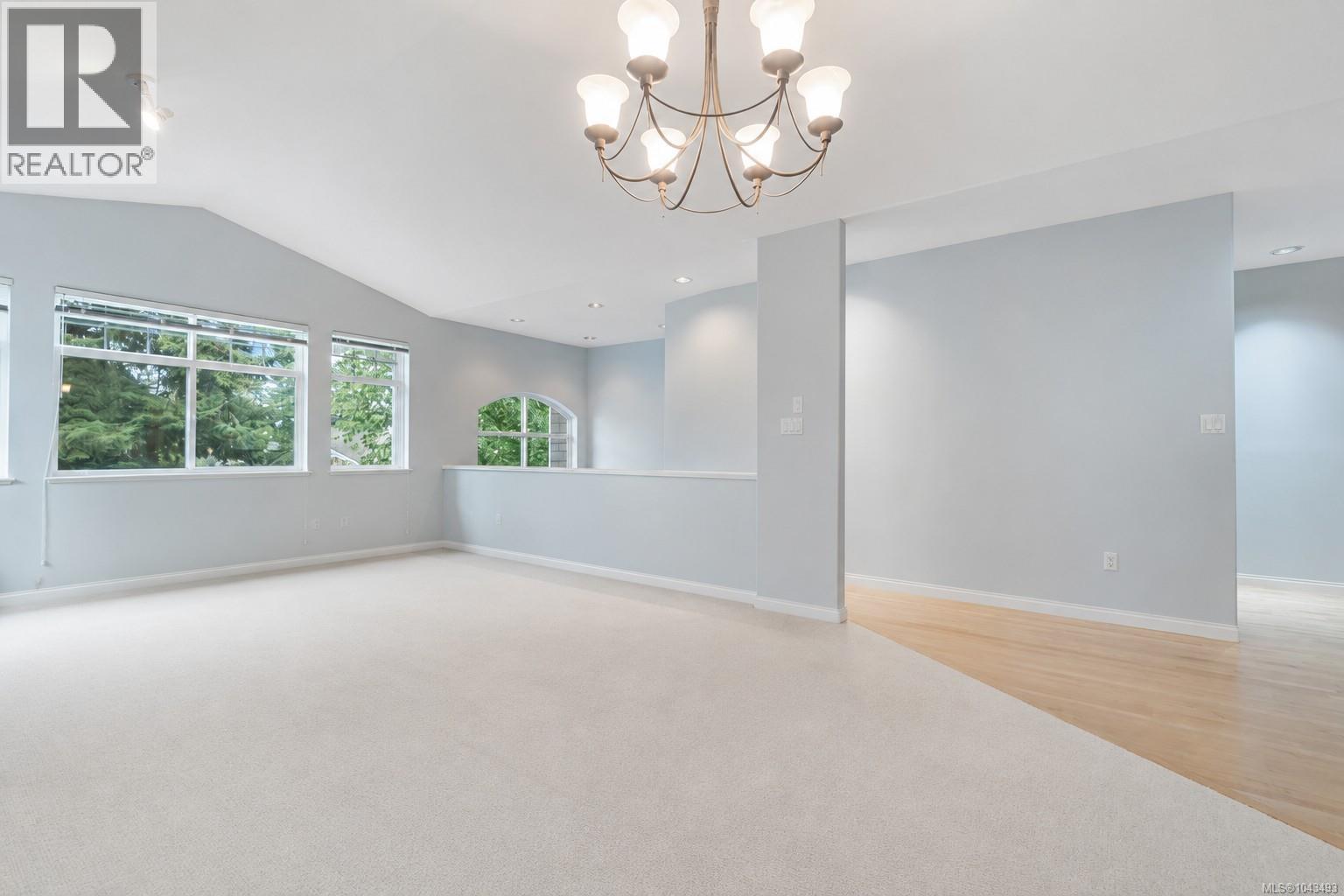 1266 Saturna Dr - 5