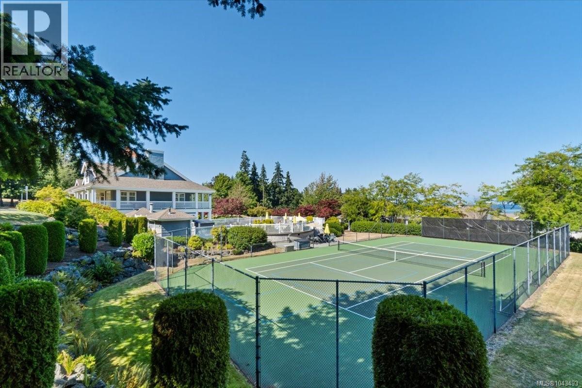1266 Saturna Dr - 52