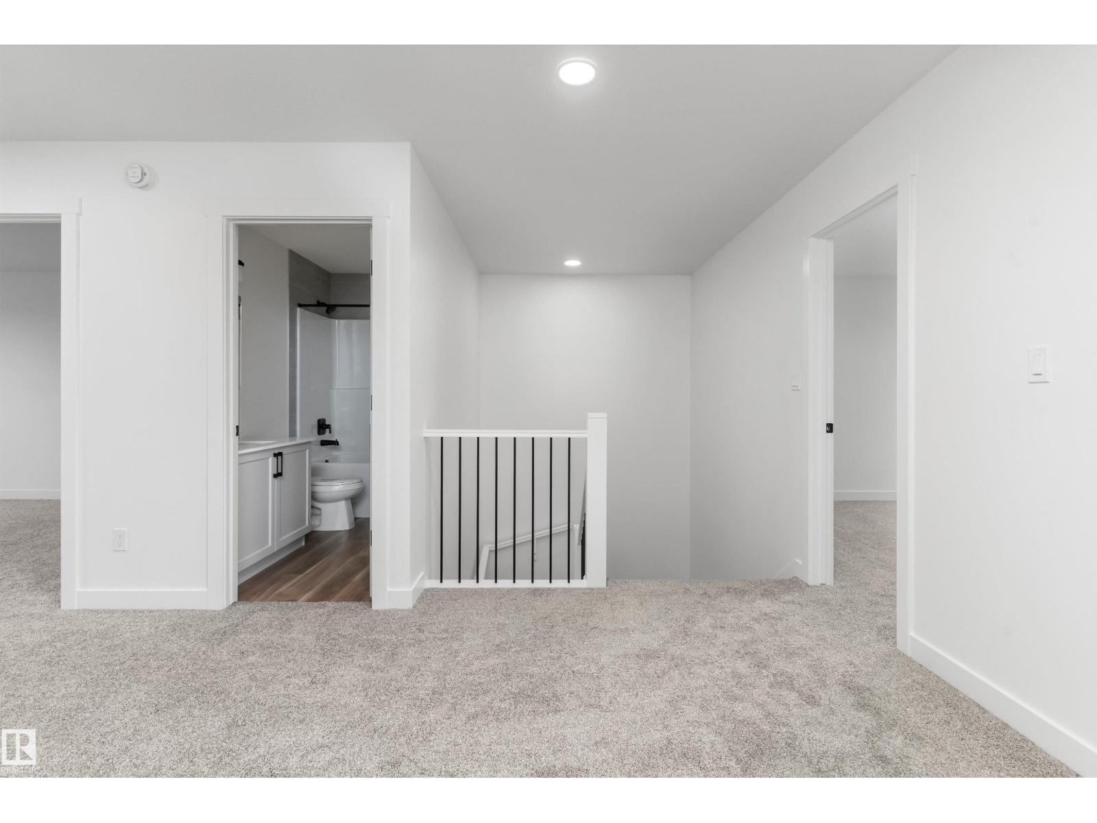 19131 20 AV NW - 28