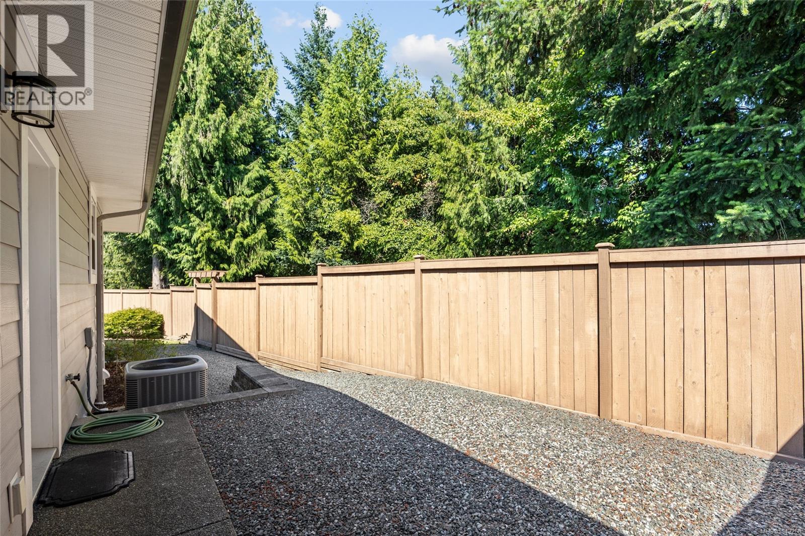 2266 Idiens Way - 31