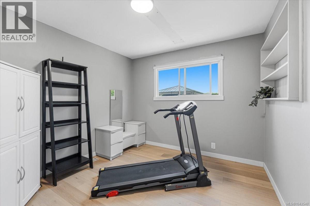 526 Ruby Cres - 14