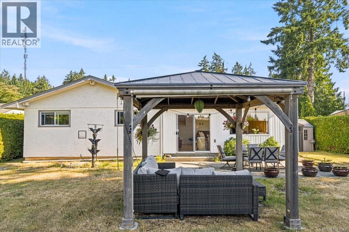 526 Ruby Cres - 20