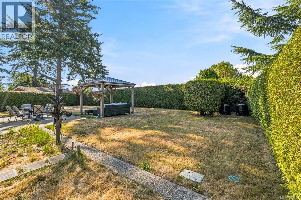 526 Ruby Cres - 21