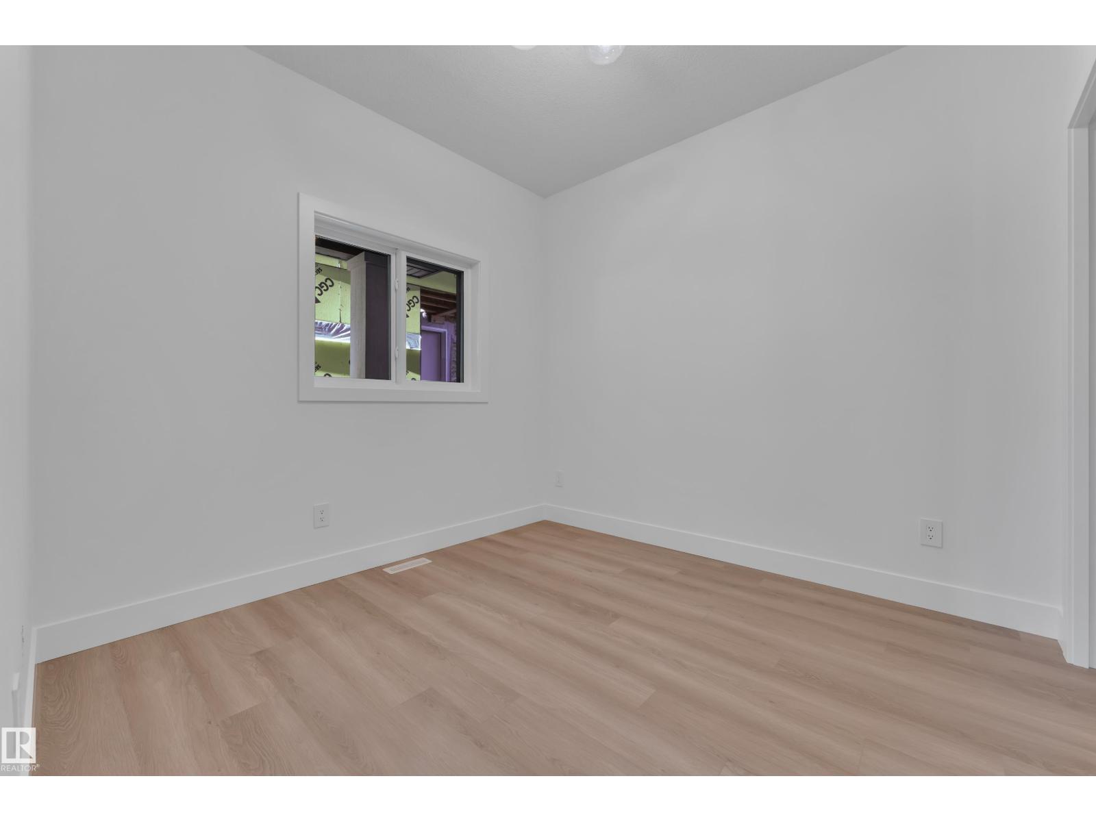382 Linden LO - 5