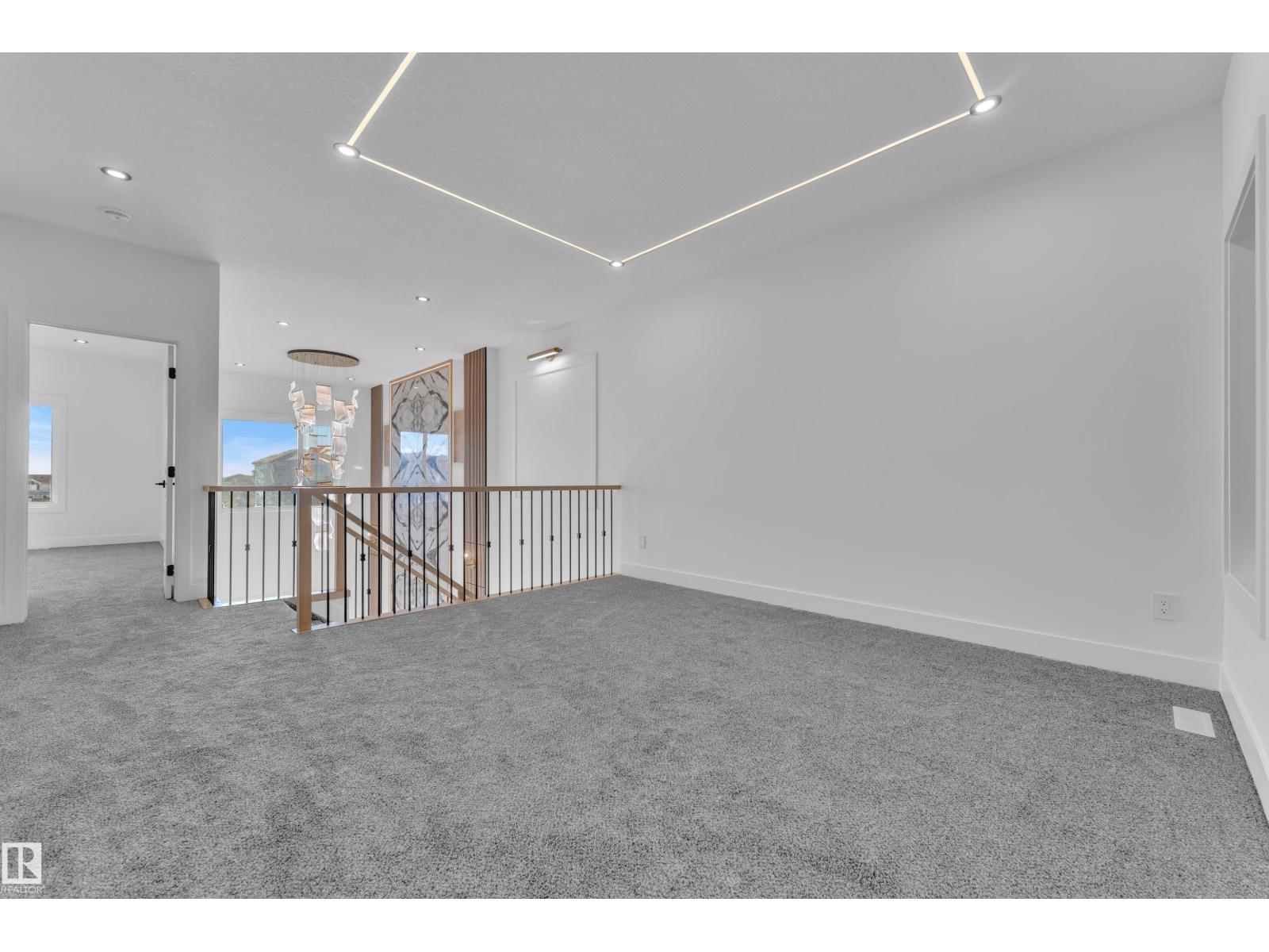 382 Linden LO - 24