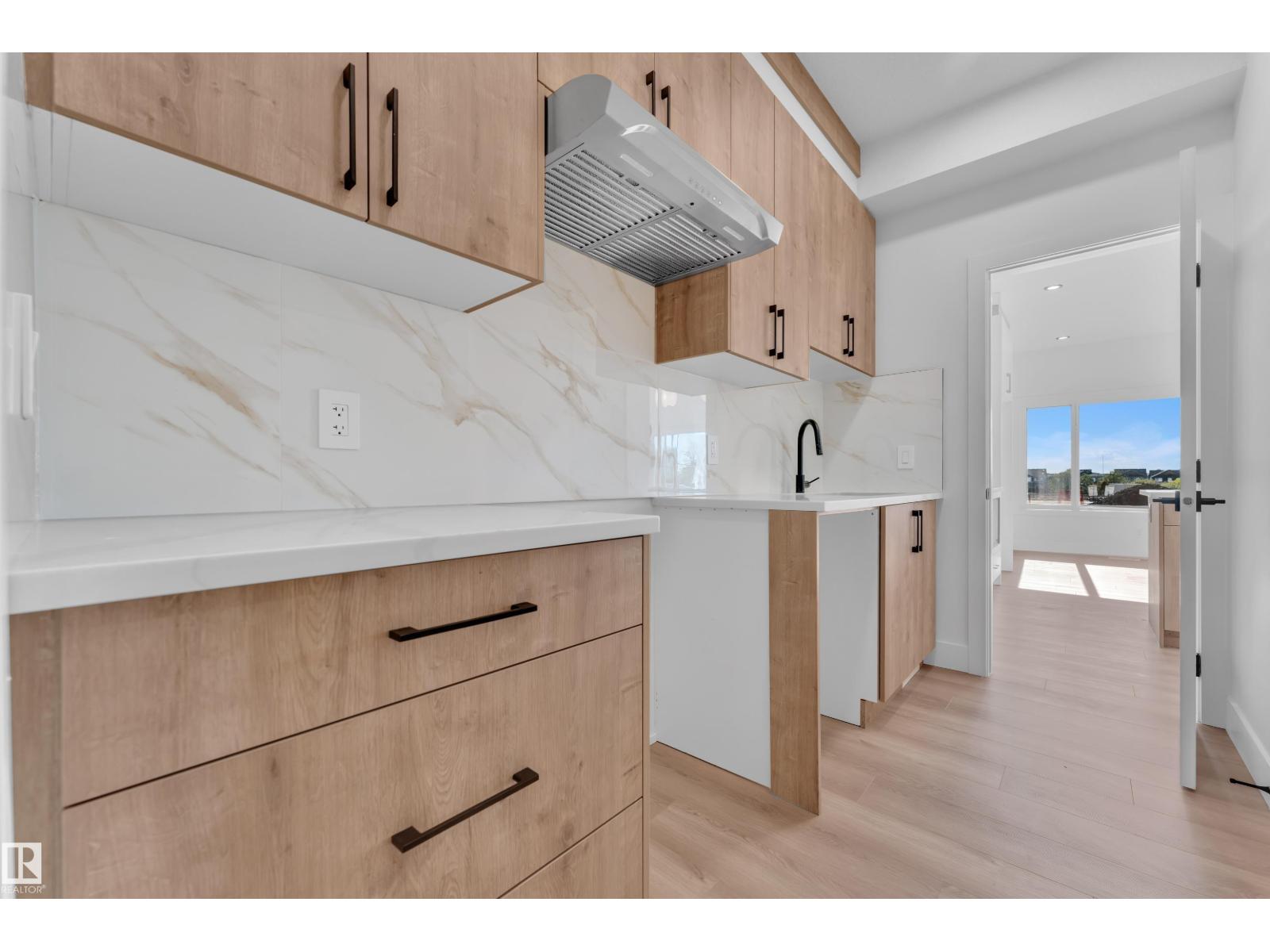 382 Linden LO - 9