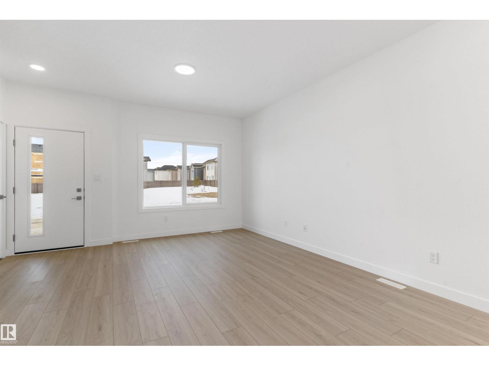 18816 28 AV NW - 19