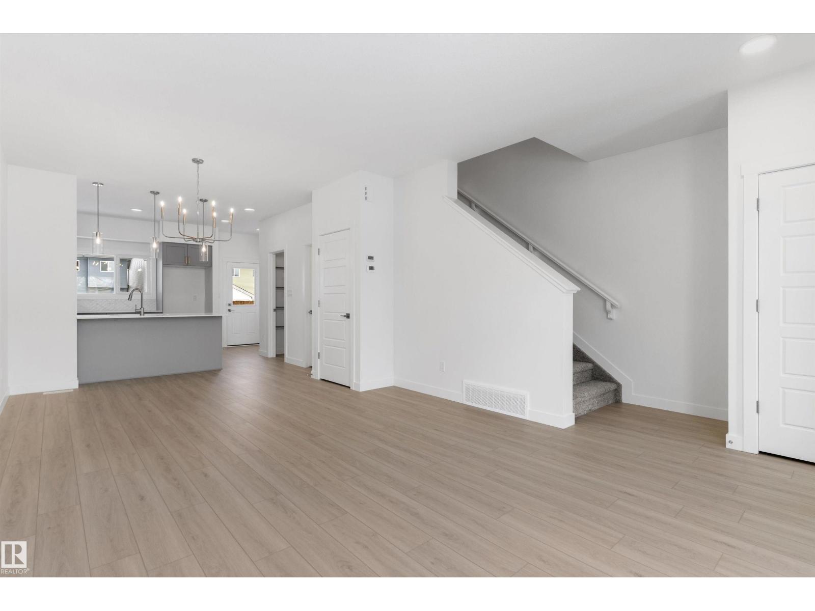 18816 28 AV NW - 21