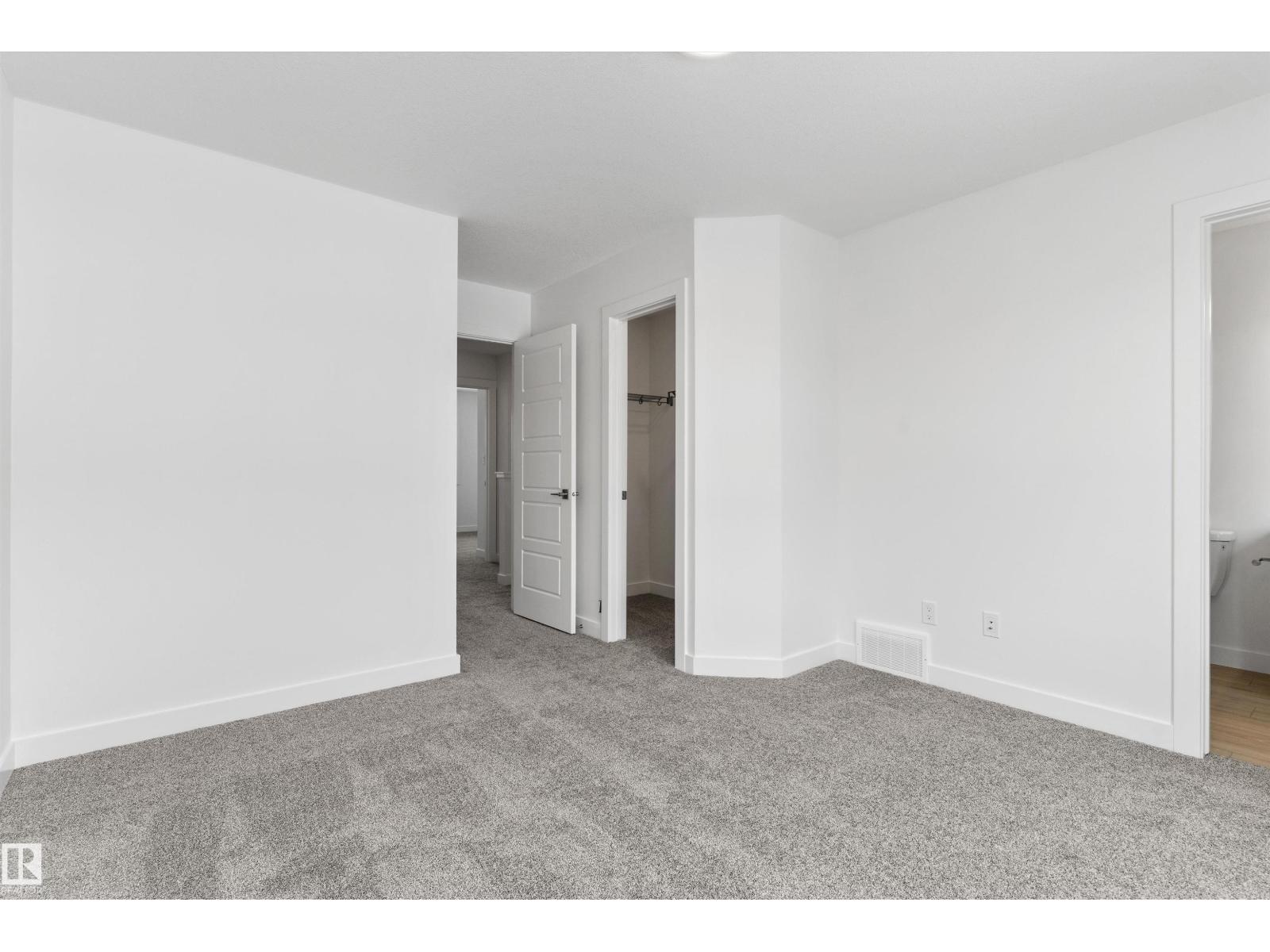 18816 28 AV NW - 32
