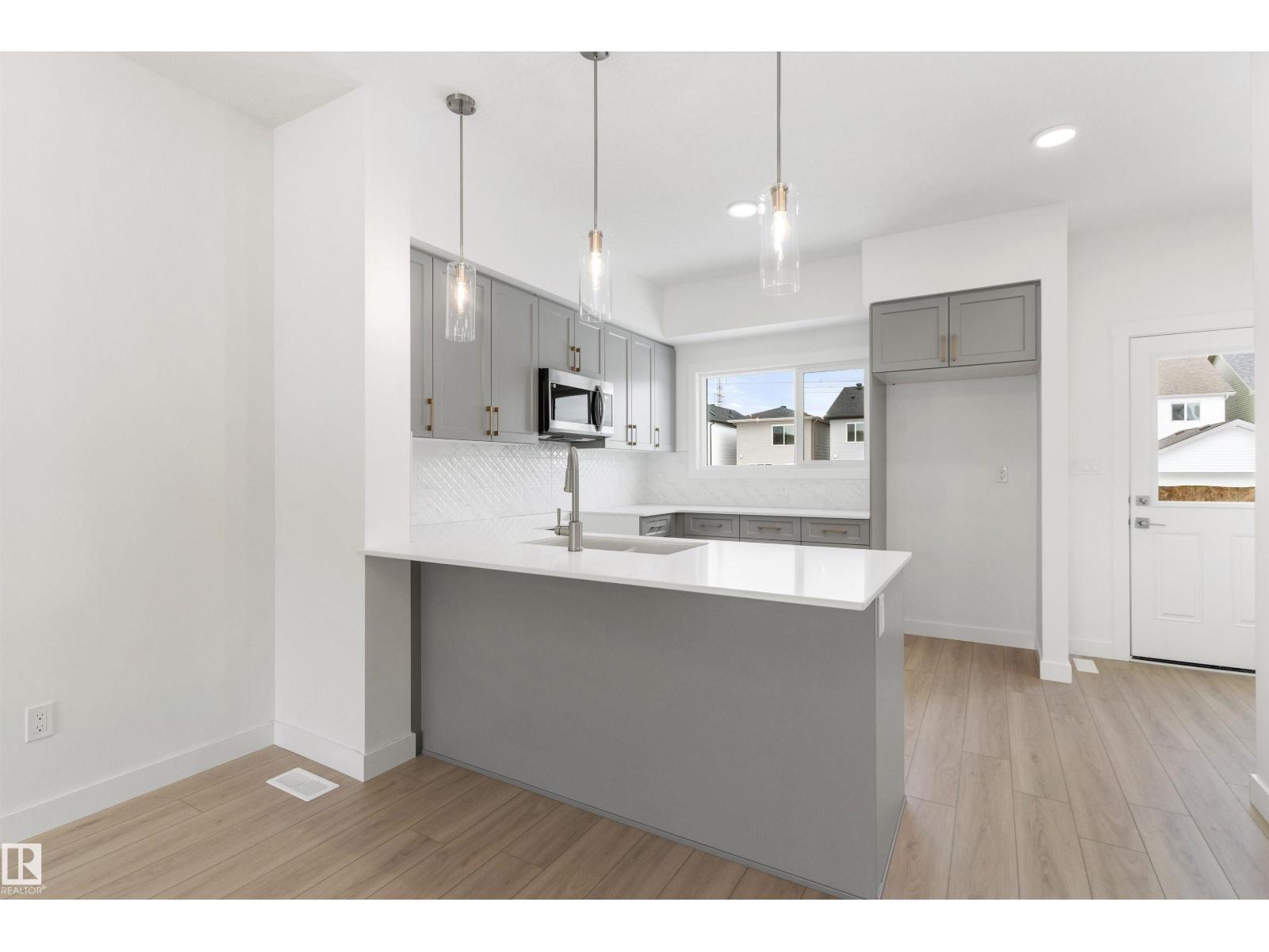 18816 28 AV NW - 8