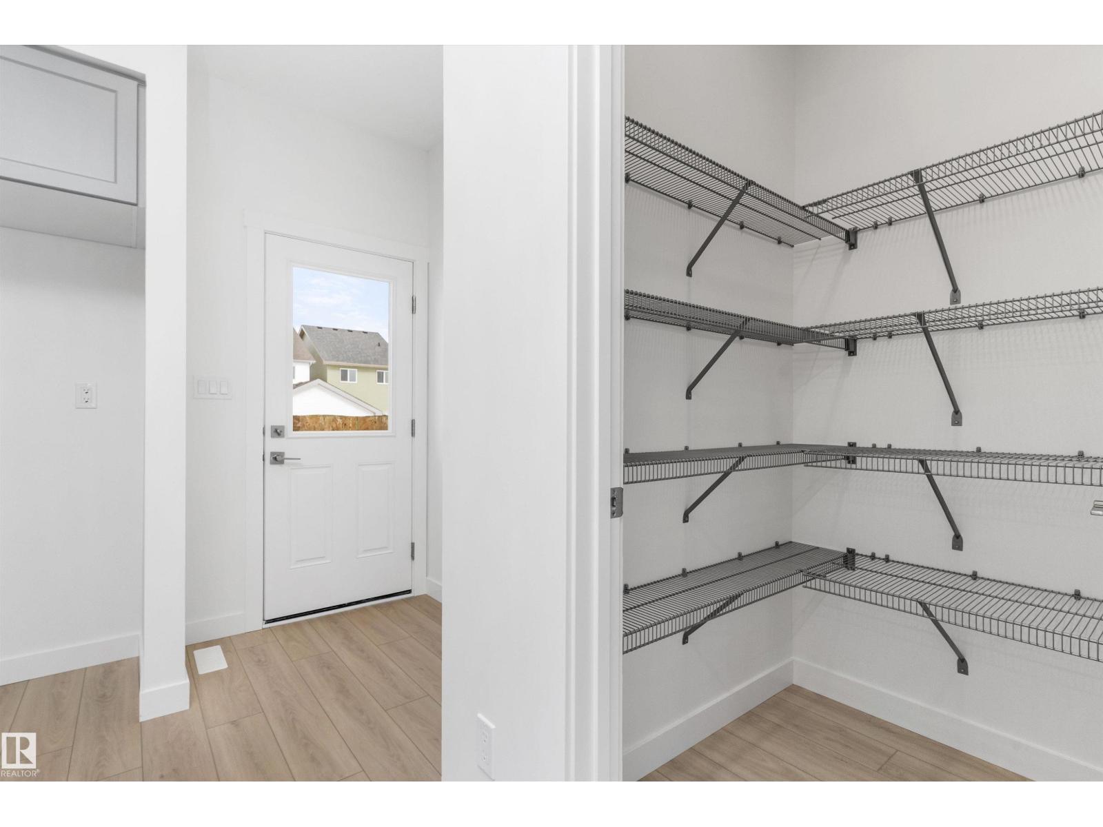 18816 28 AV NW - 4