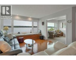 Entrance - 2 553 Island Hwy, Campbell River, BC V9W2B9 Photo 10