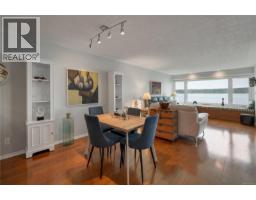 Kitchen - 2 553 Island Hwy, Campbell River, BC V9W2B9 Photo 8