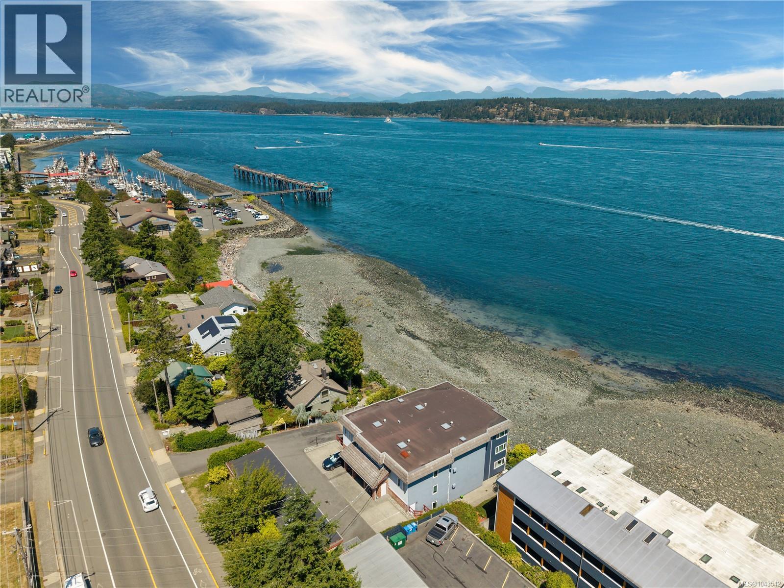 #2 553 Island Hwy - 45