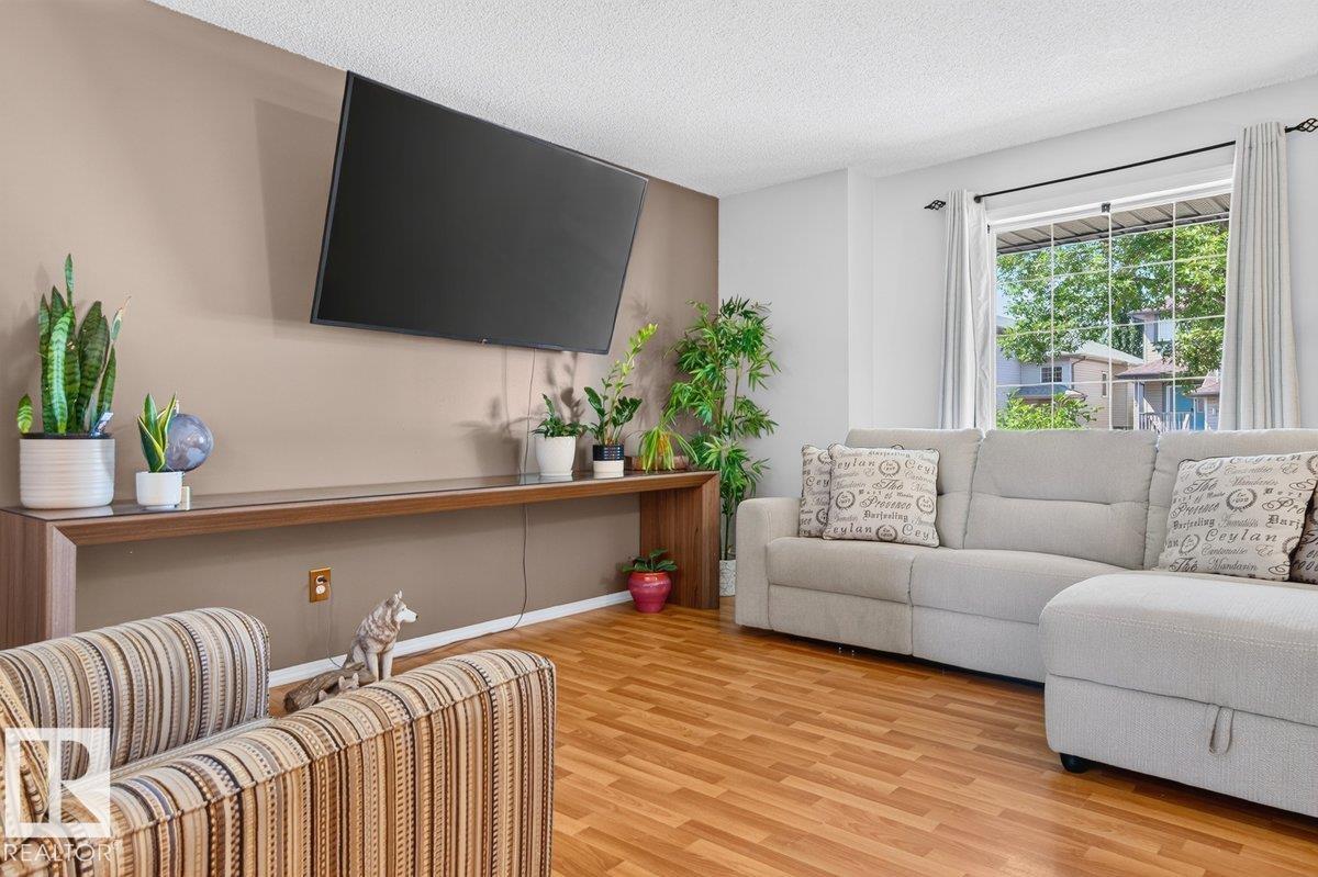 17411 90 ST NW - 8