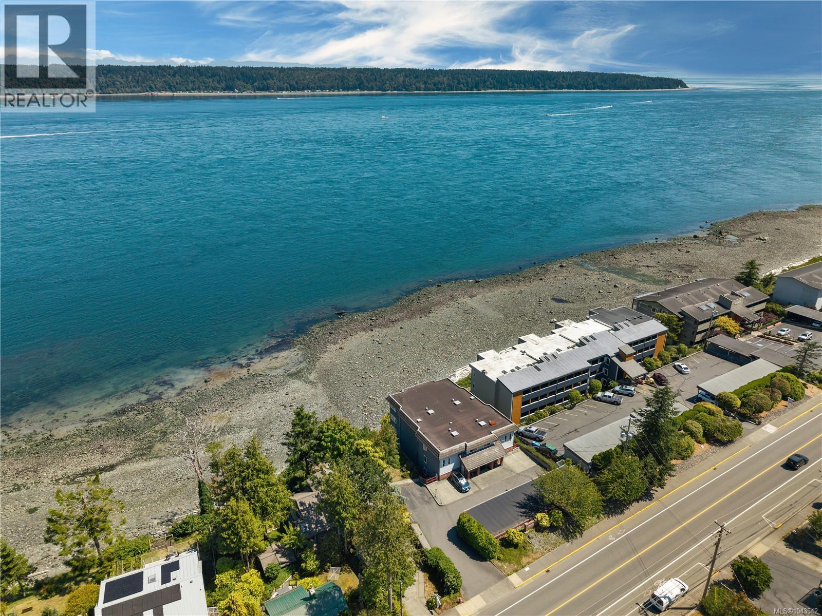 #2 553 Island Hwy - 41