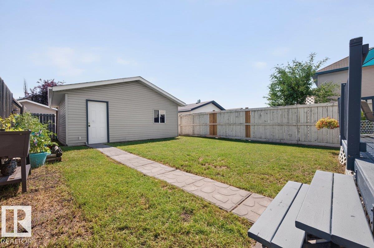 17411 90 ST NW - 49