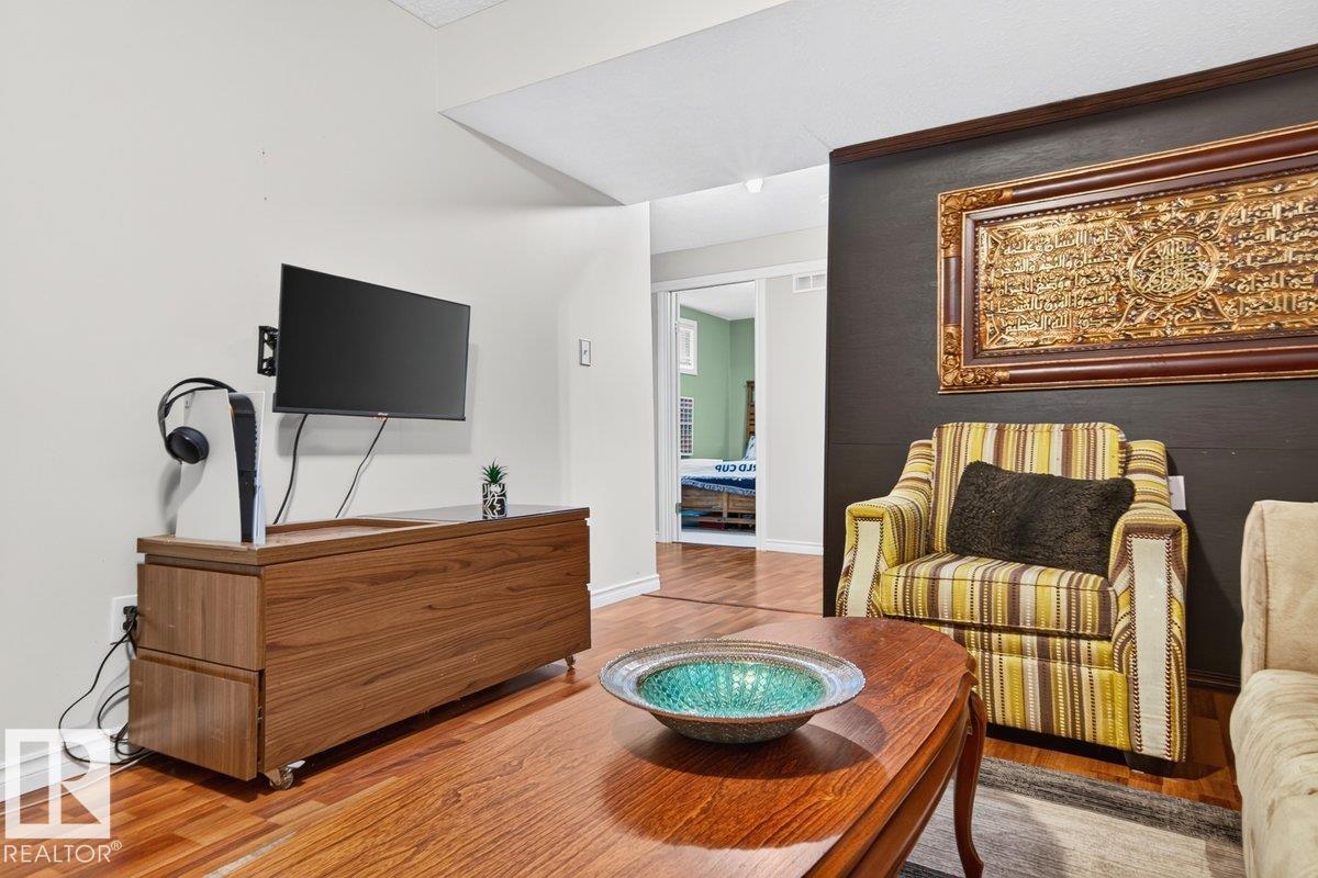 17411 90 ST NW - 41