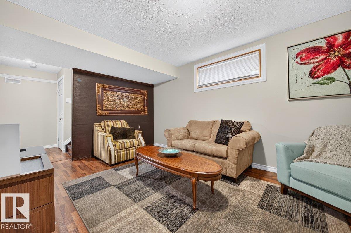 17411 90 ST NW - 40