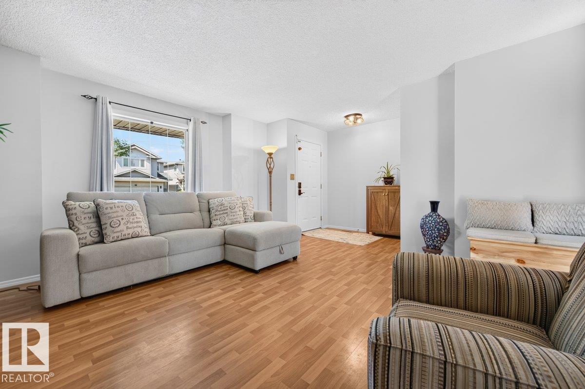 17411 90 ST NW - 9