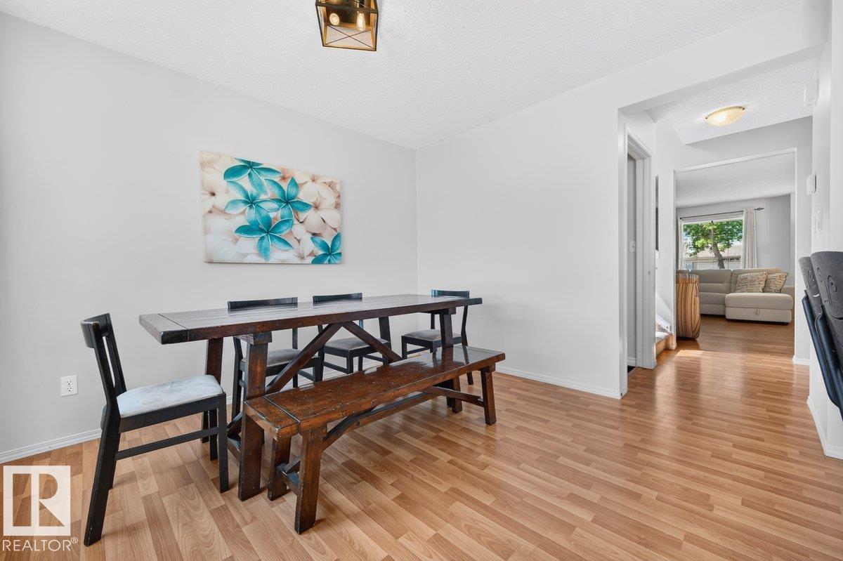 17411 90 ST NW - 22