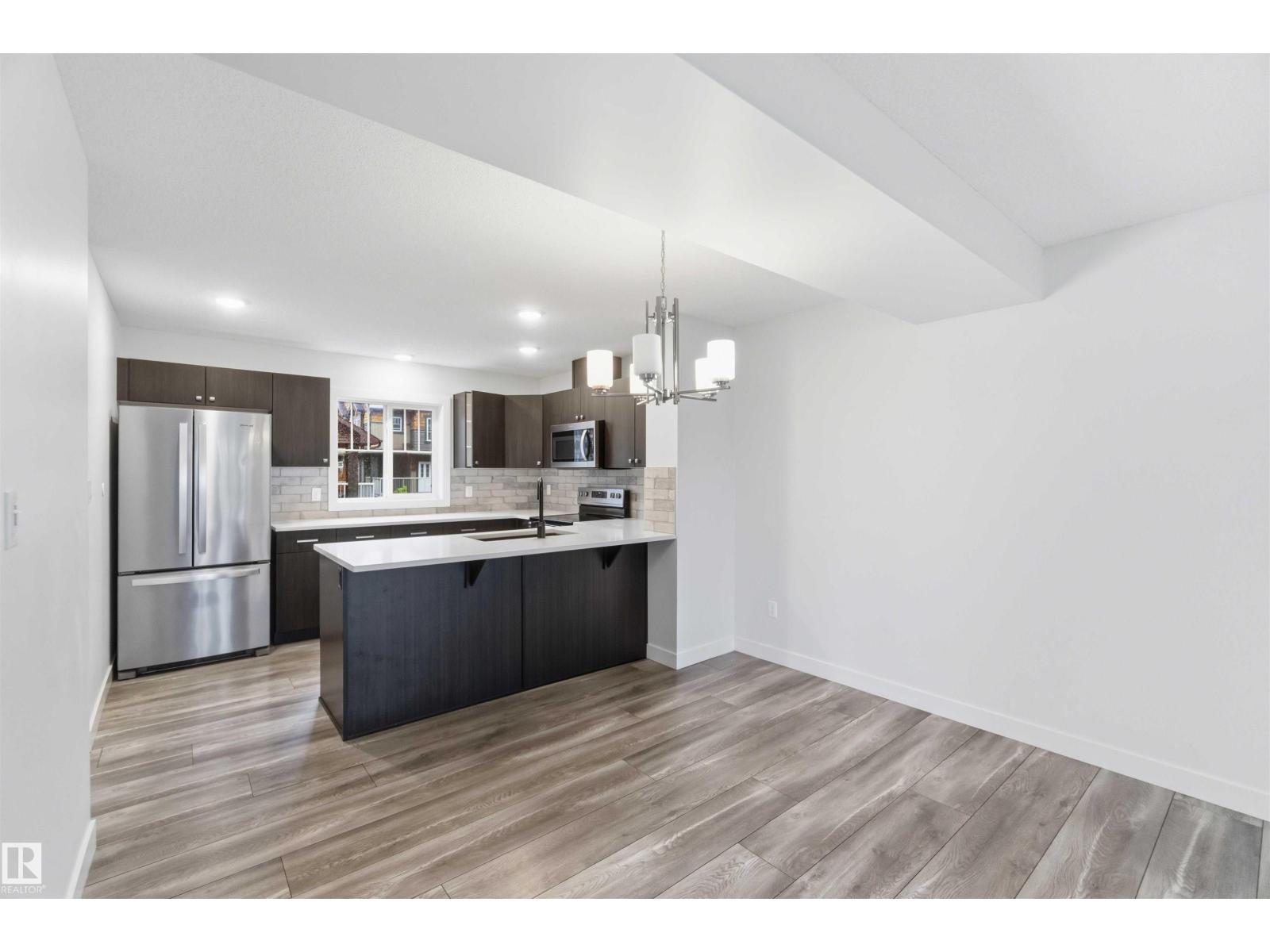36 1005 GRAYDON HILL BV SW - 17