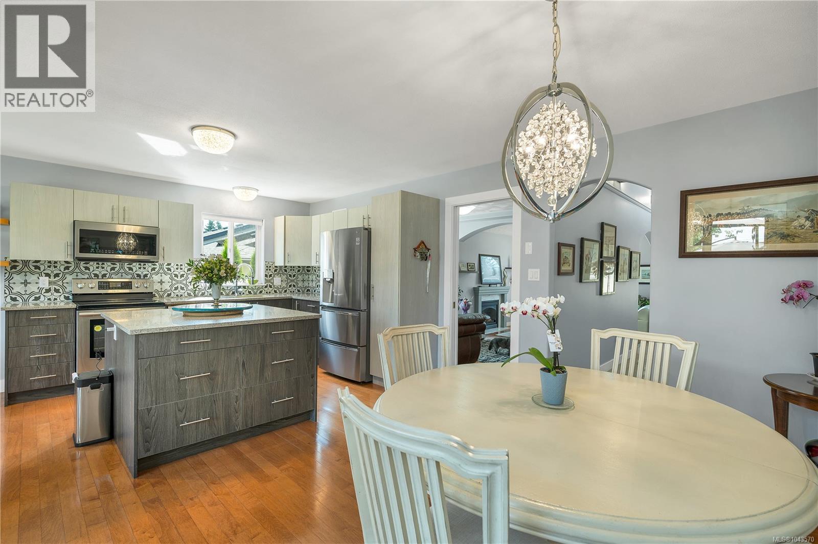 242 Dahl Rd - 17