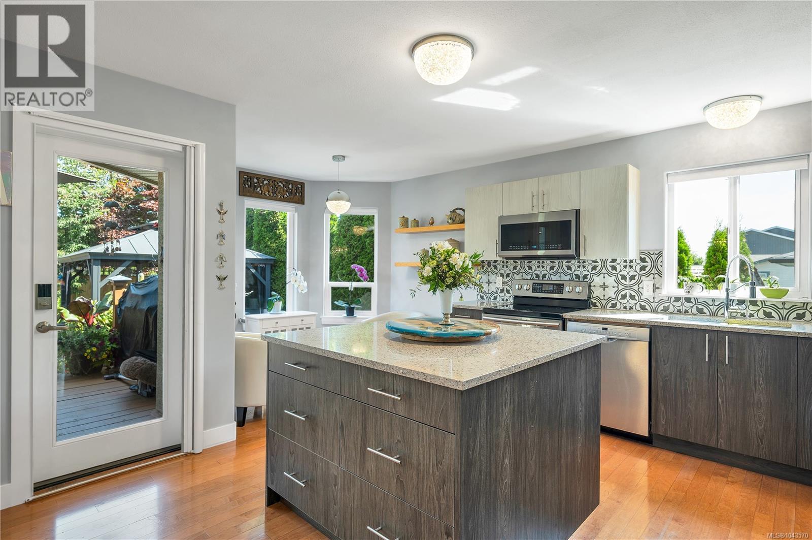 242 Dahl Rd - 18