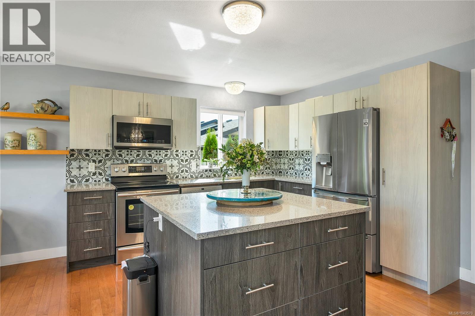 242 Dahl Rd - 19
