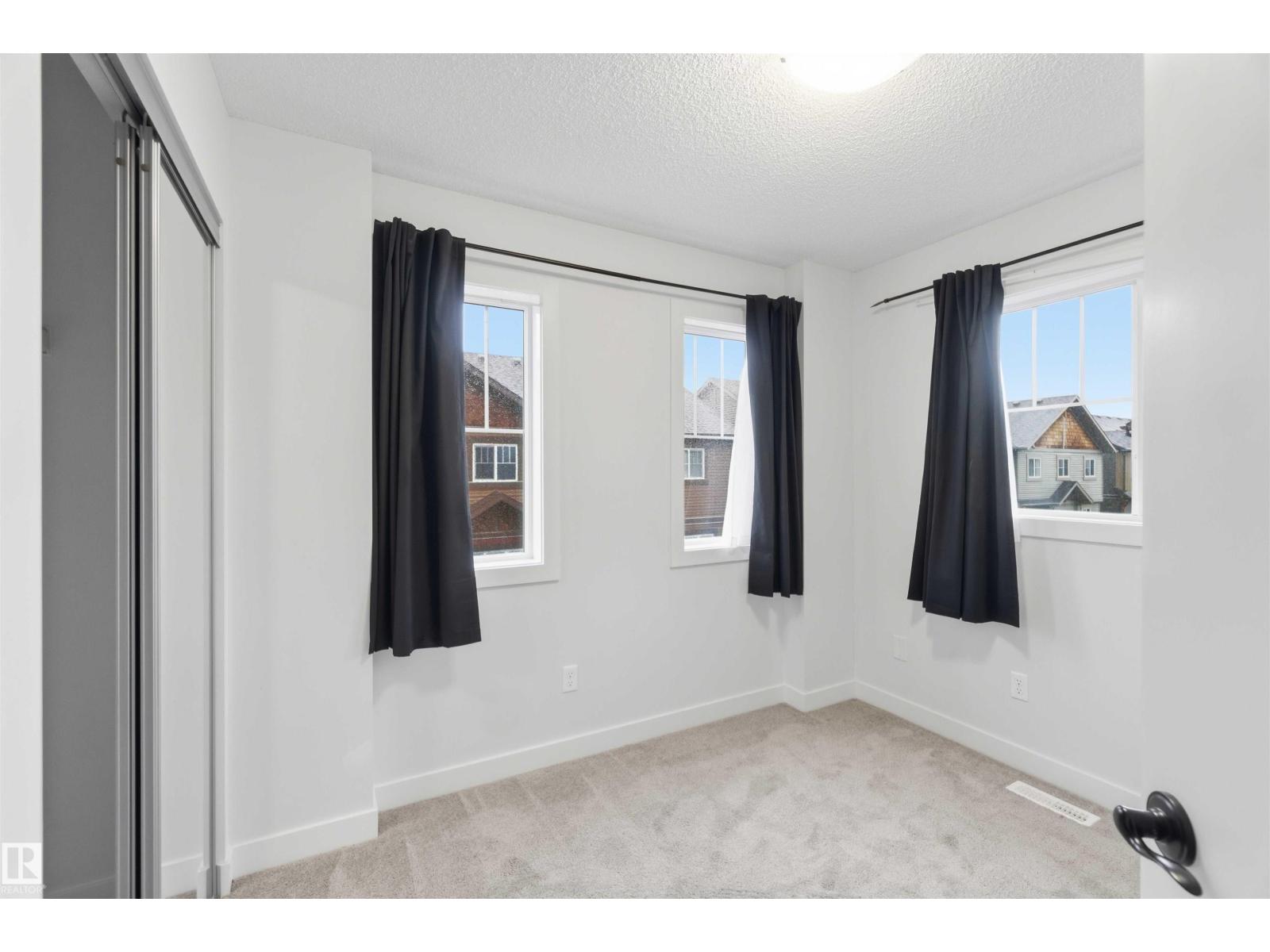 36 1005 GRAYDON HILL BV SW - 43