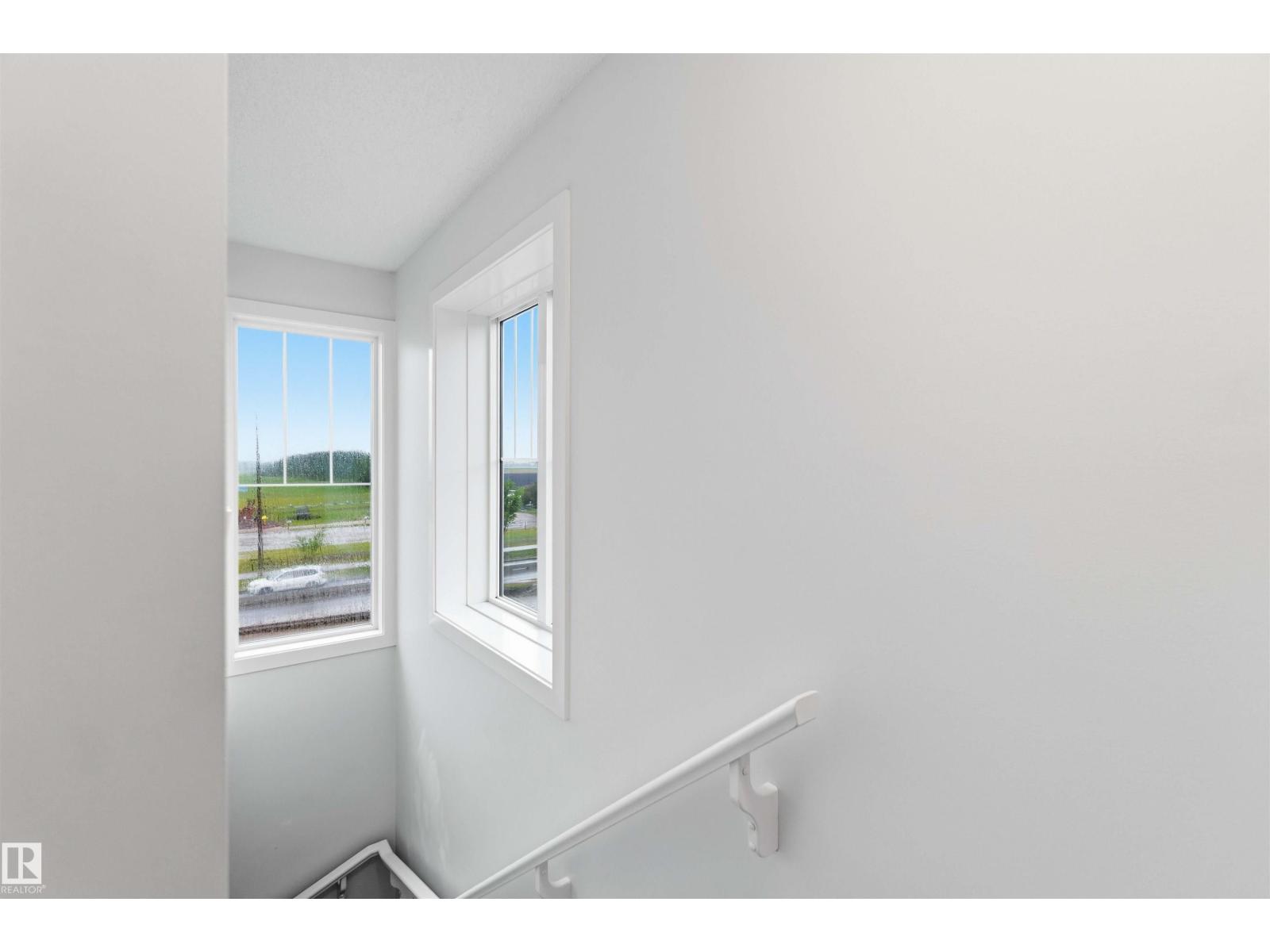 36 1005 GRAYDON HILL BV SW - 47