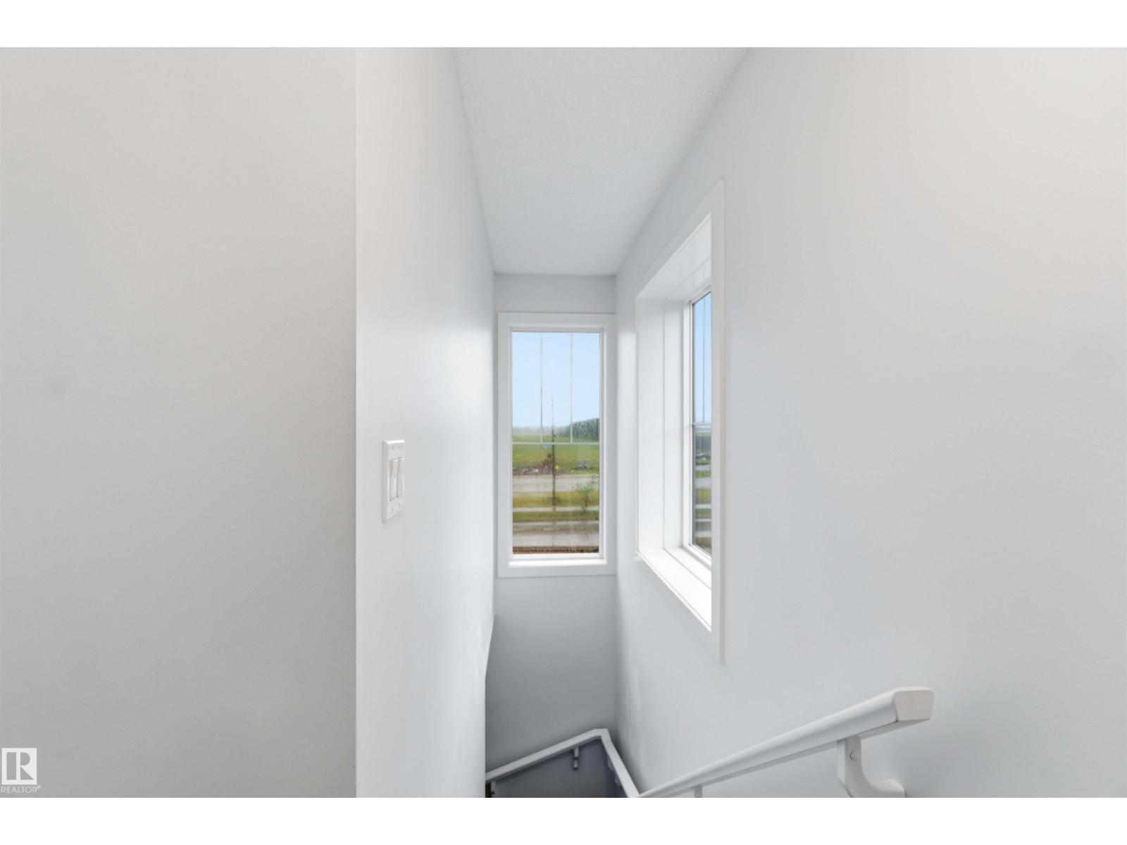 36 1005 GRAYDON HILL BV SW - 48