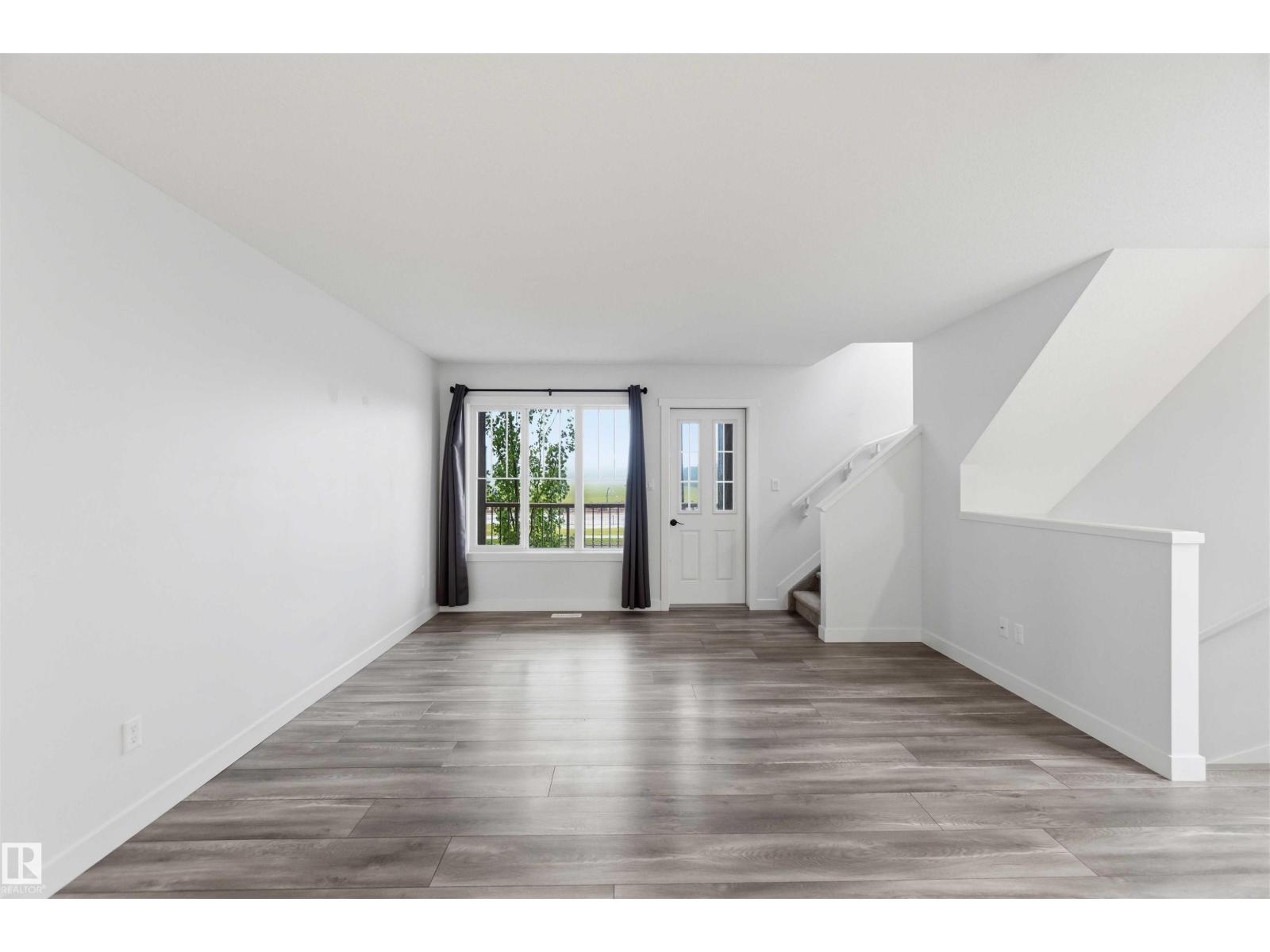 36 1005 GRAYDON HILL BV SW - 11