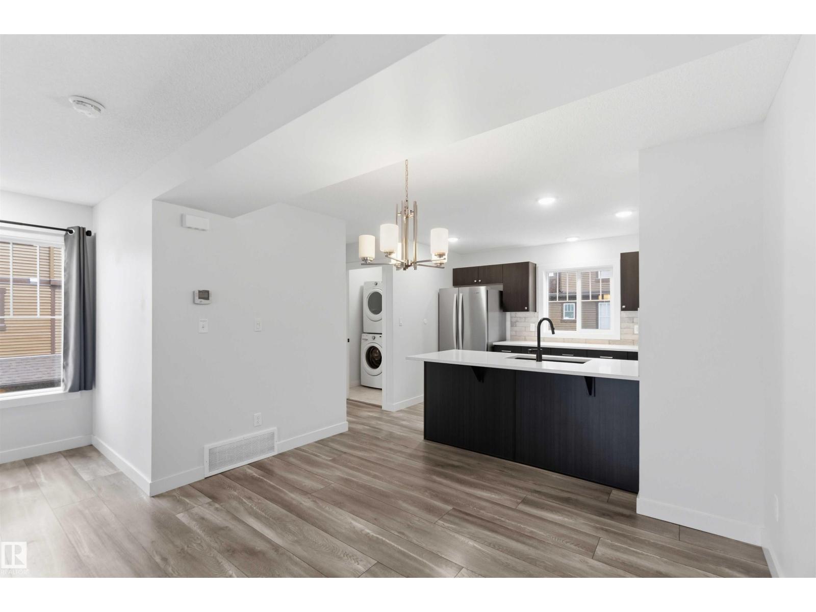 36 1005 GRAYDON HILL BV SW - 27