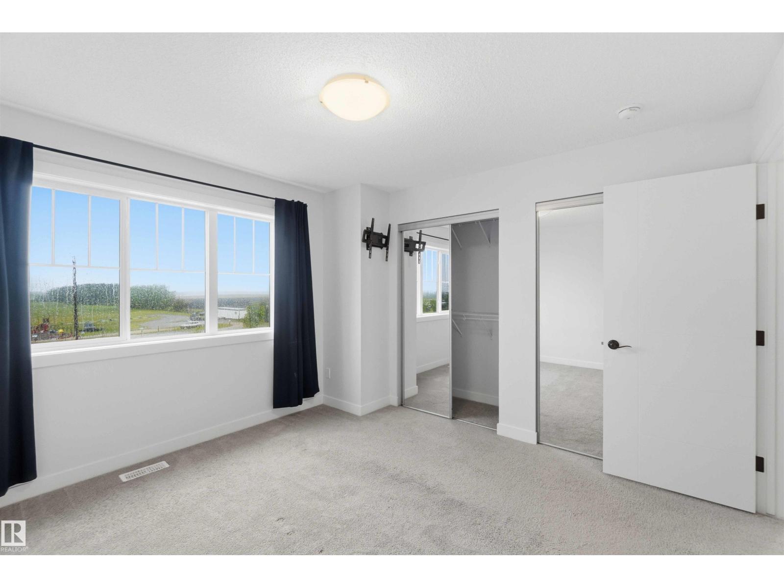 36 1005 GRAYDON HILL BV SW - 37