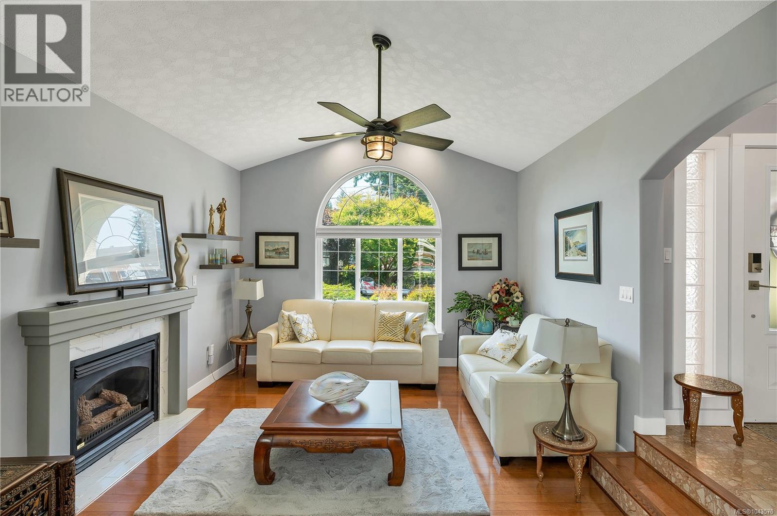 242 Dahl Rd - 1