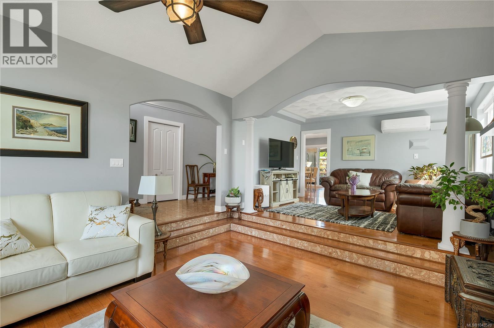 242 Dahl Rd - 2