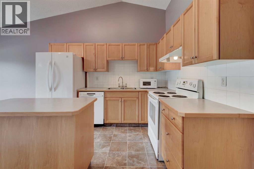 622 3 Street - 10