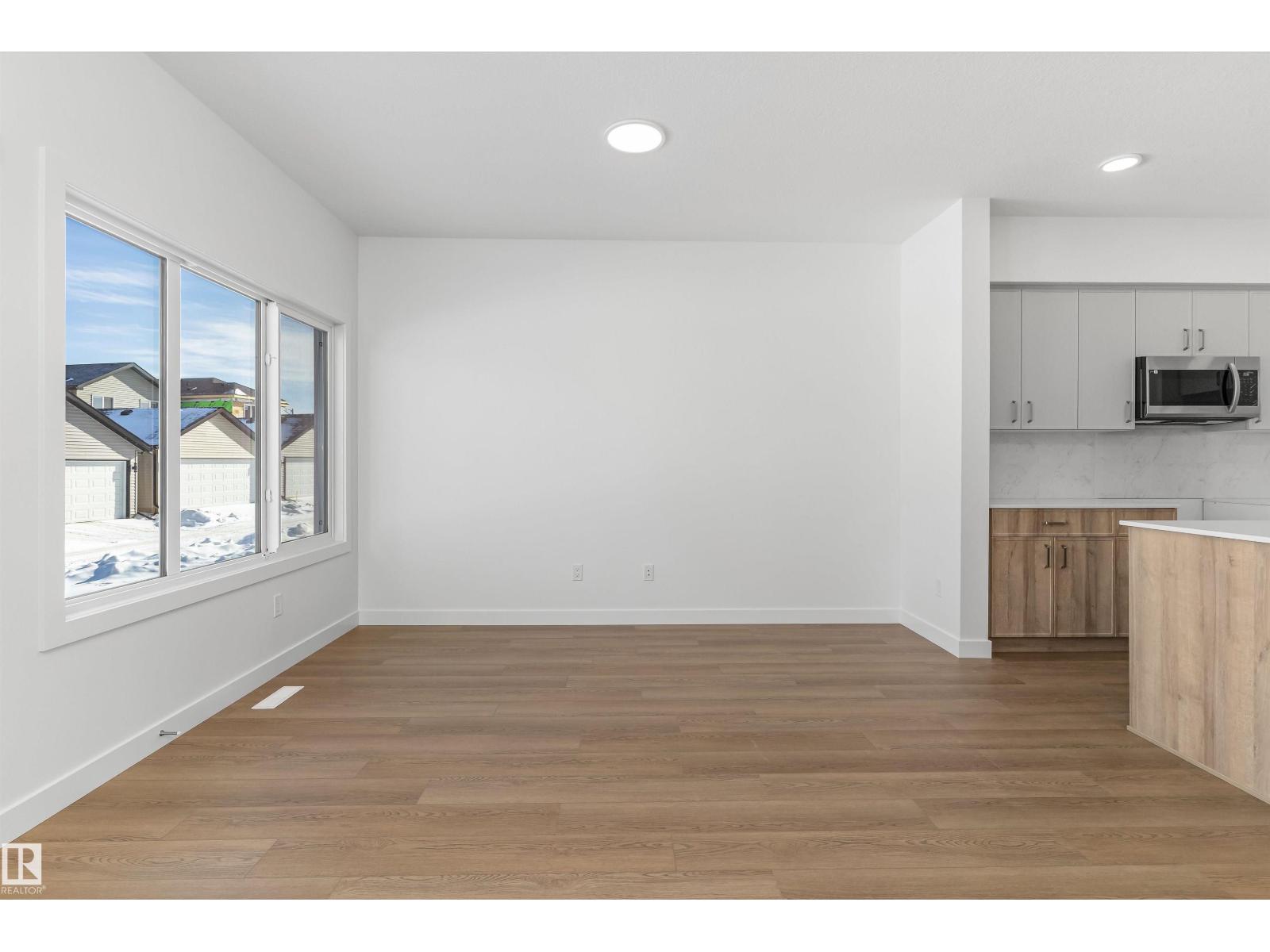 1020 14 AV NW - 17