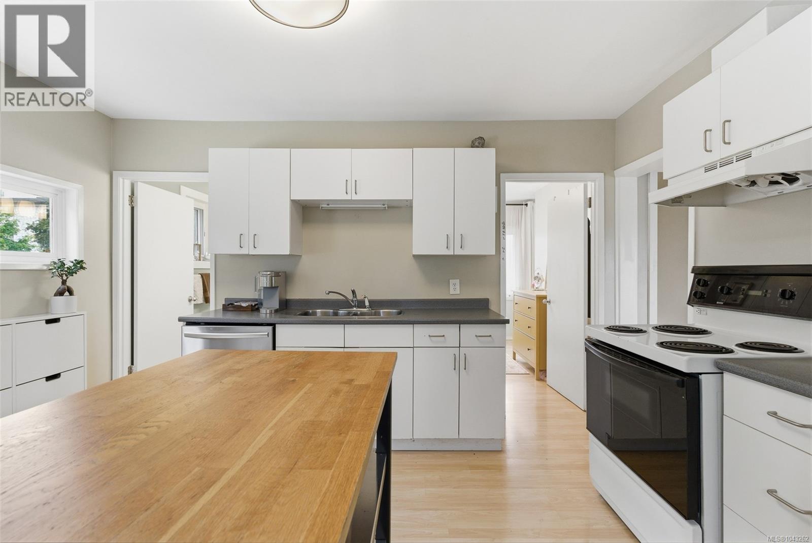 3130 Kingsley St - 13
