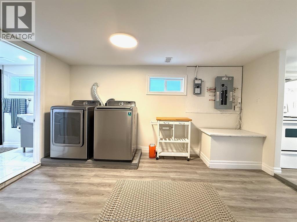1116 WYANDOTTE East - 26