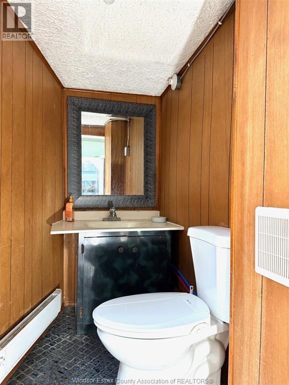 1116 WYANDOTTE East - 36