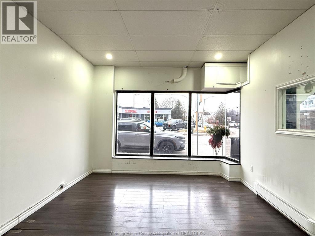 1116 WYANDOTTE East - 38
