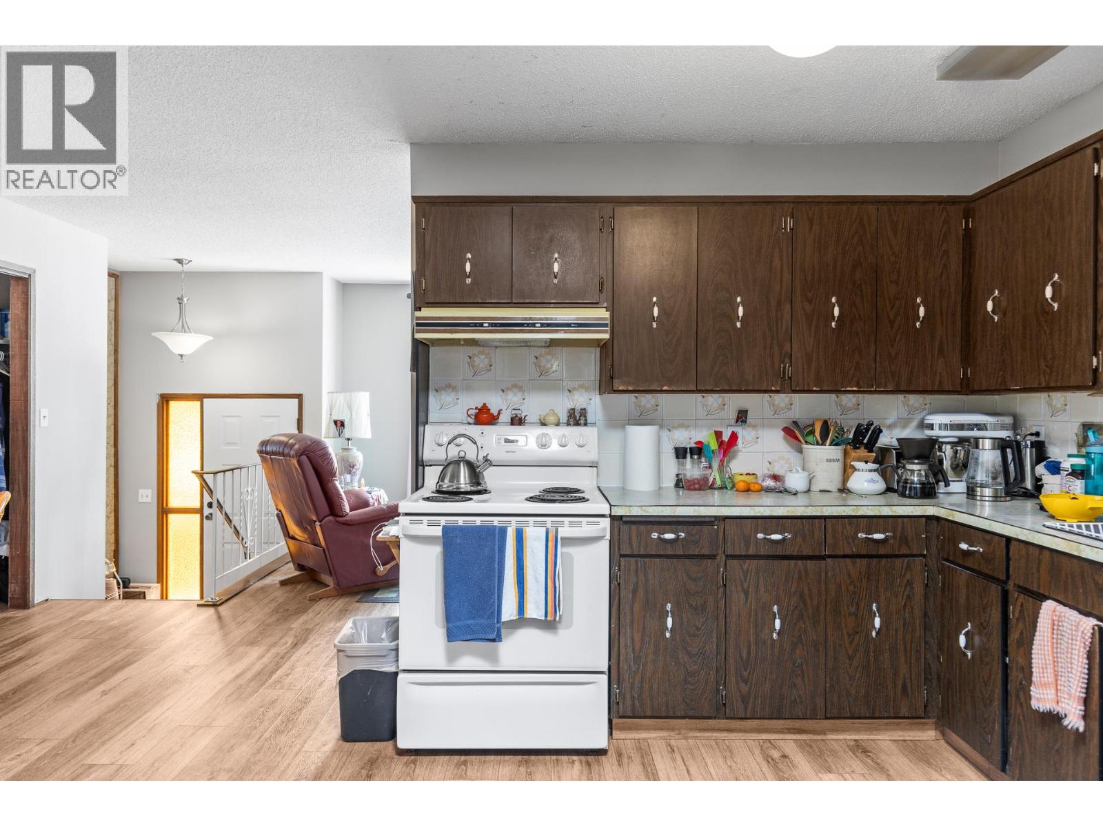 744 McClure Road - 20