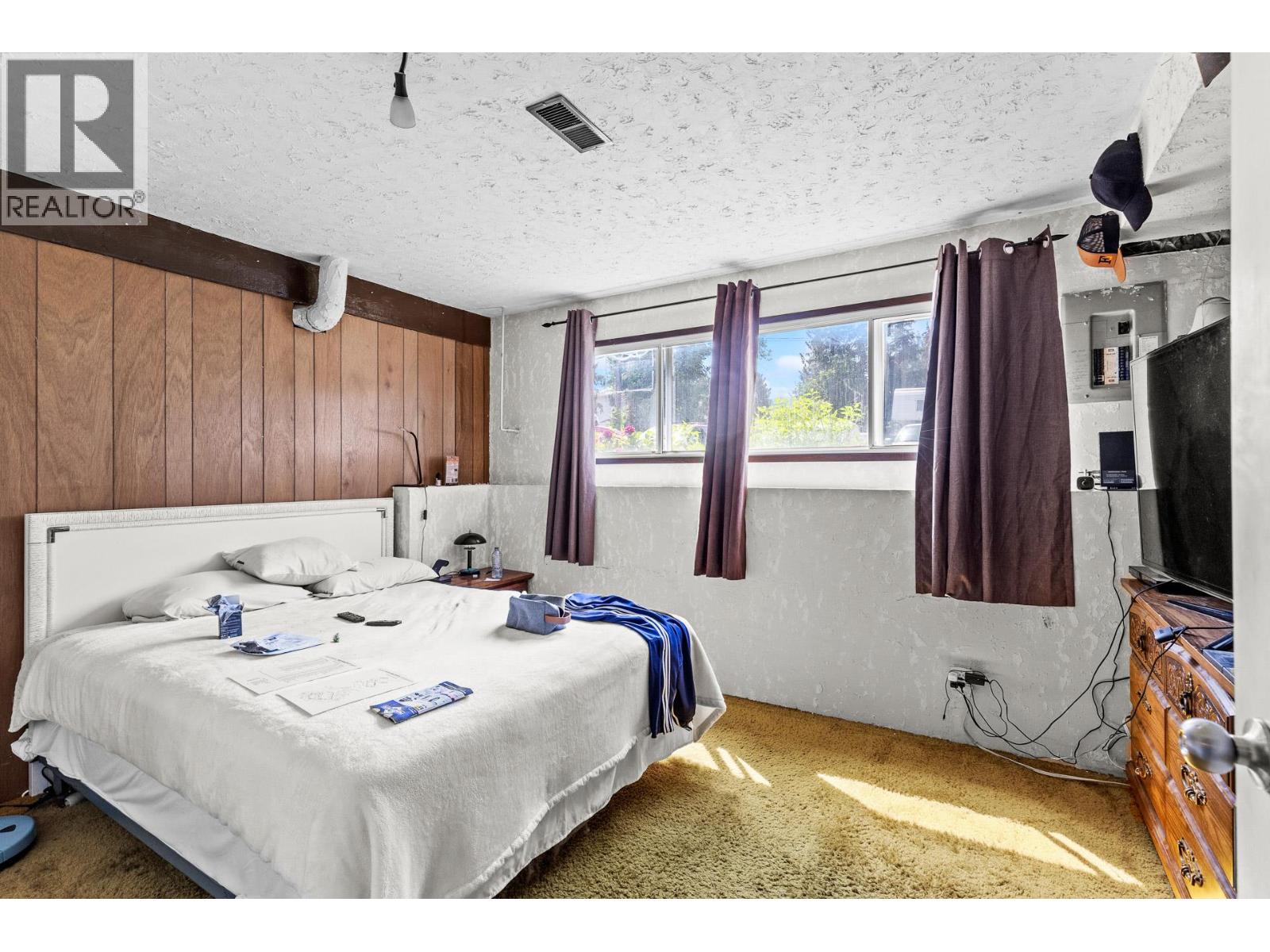 744 McClure Road - 36