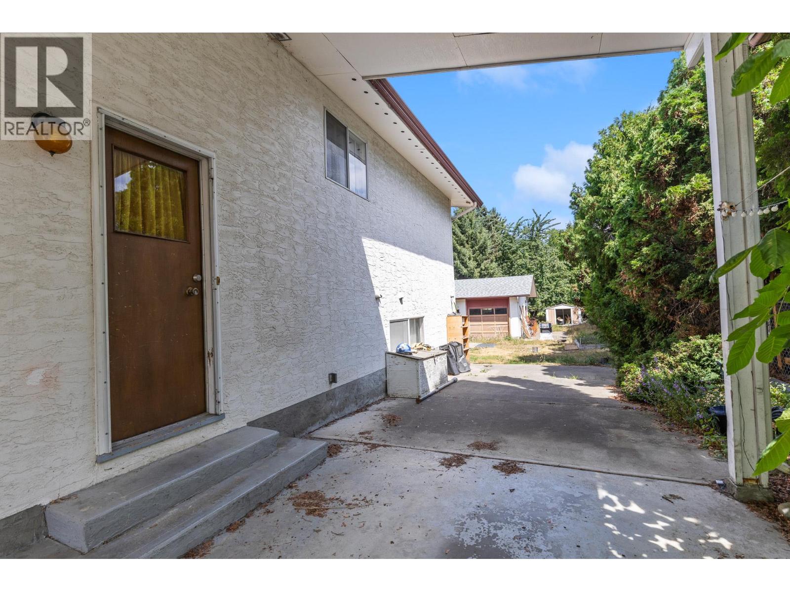 744 McClure Road - 40