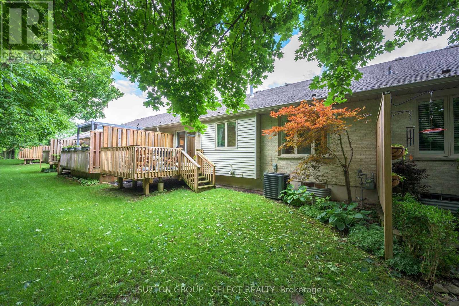 #43 99 EDGEVALLEY ROAD - 34